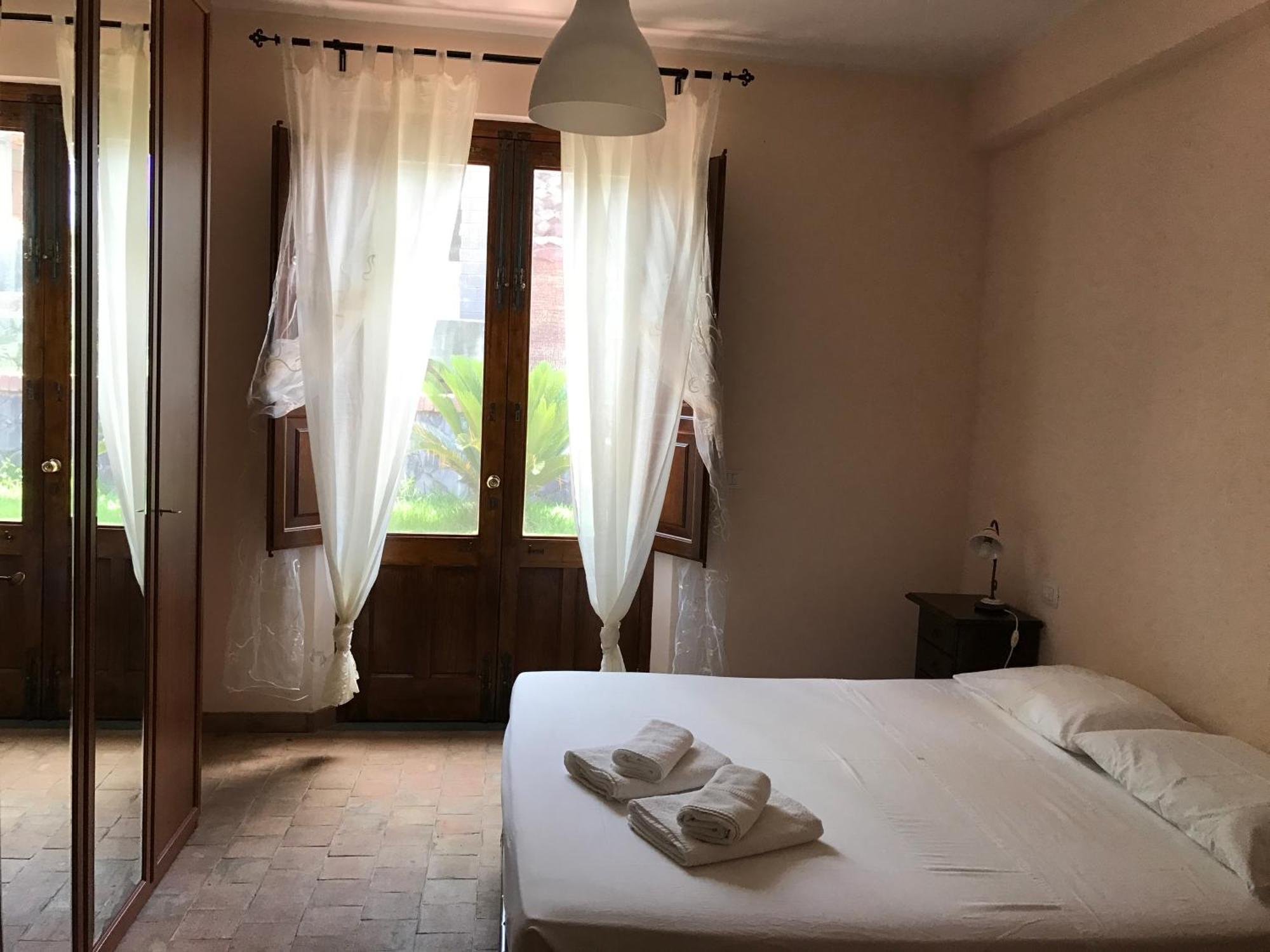 Villa Del Nespolo Fiumefreddo di Sicilia Rum bild