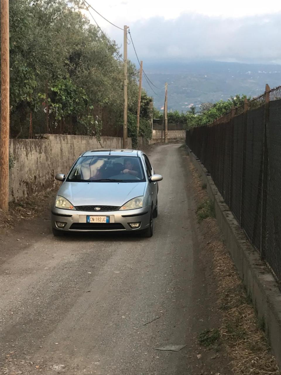 Villa Del Nespolo Fiumefreddo di Sicilia Exteriör bild